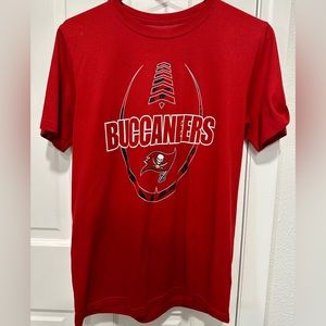 4/$25 Nike Dri-Fit NFL Buccaneers t-shirt in red. Unisex size small.